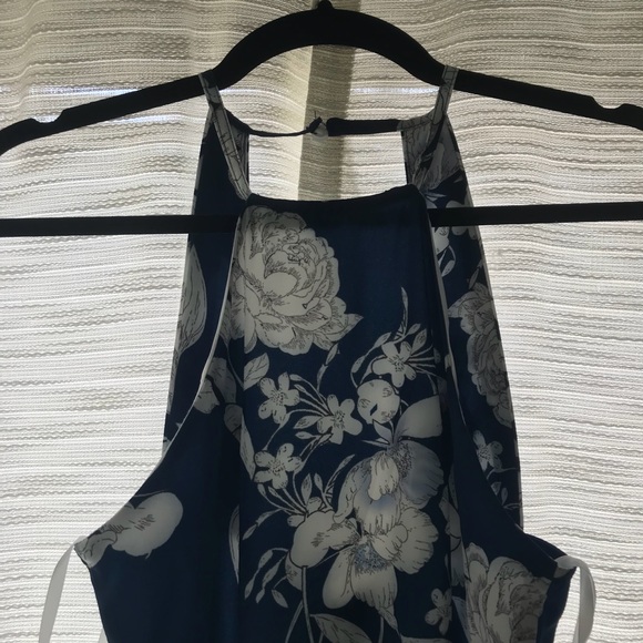 🎉HOST PICK🎉 Blue floral maxi - Picture 7 of 8